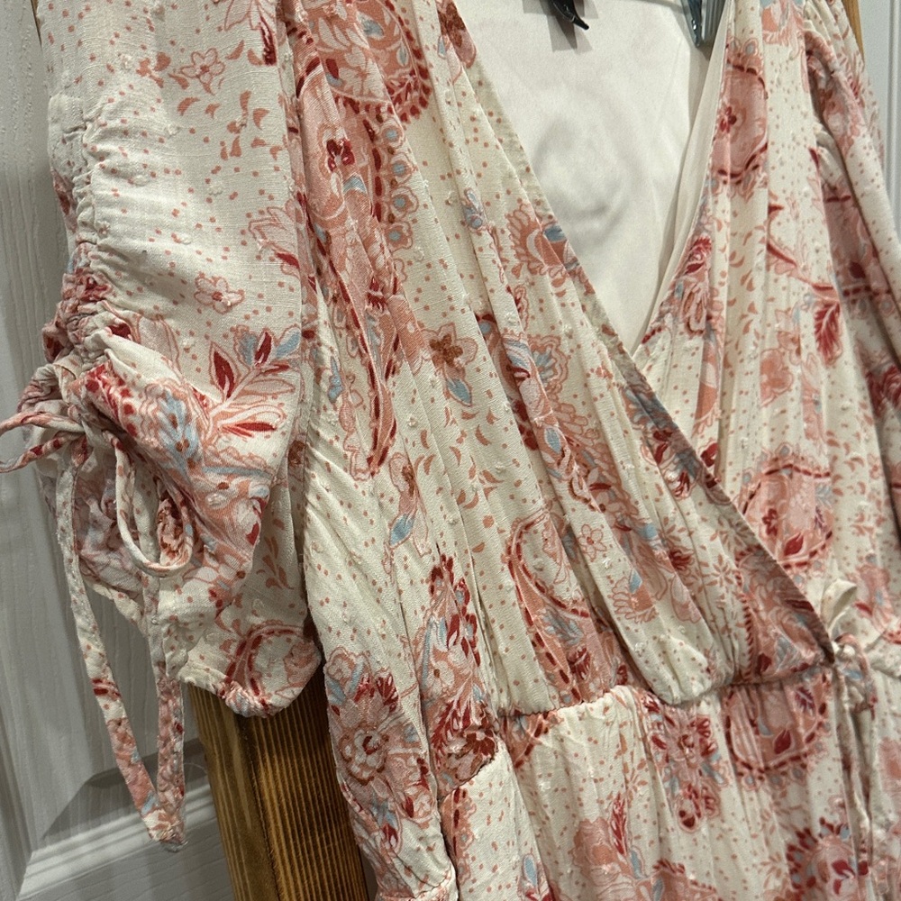 Torrid Pink Paisley dress - Picture 3 of 7